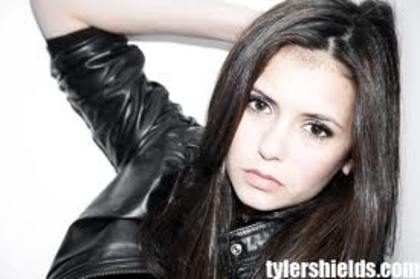 imagesnina9; NINA DOBREV
