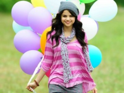 Selena-Gomez3-300x225 - album selena