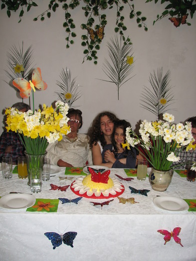 IMG_2822 - la masa cu tortul - Floriile - ziua lui Cami de nume