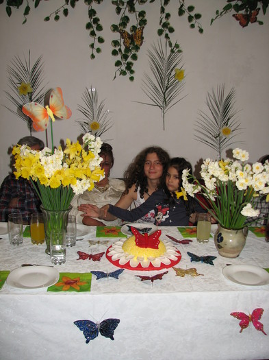 IMG_2823 - la masa cu tortul - Floriile - ziua lui Cami de nume