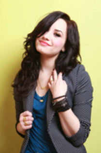 normal_003 - Demi Lovato atat de scumpa