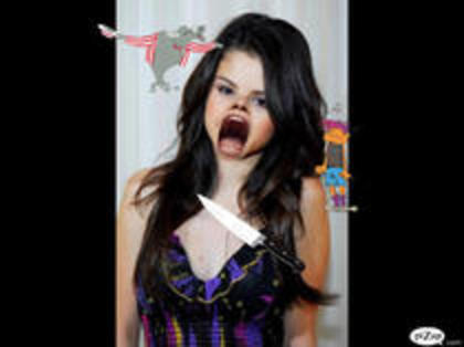 36074033_FTUJQKKSN - Selena Gomez-Poze de pe net