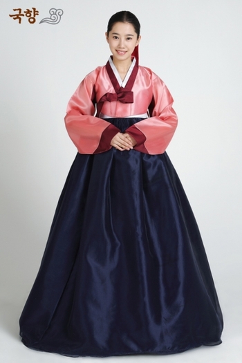  - Hanbok femei_barbati