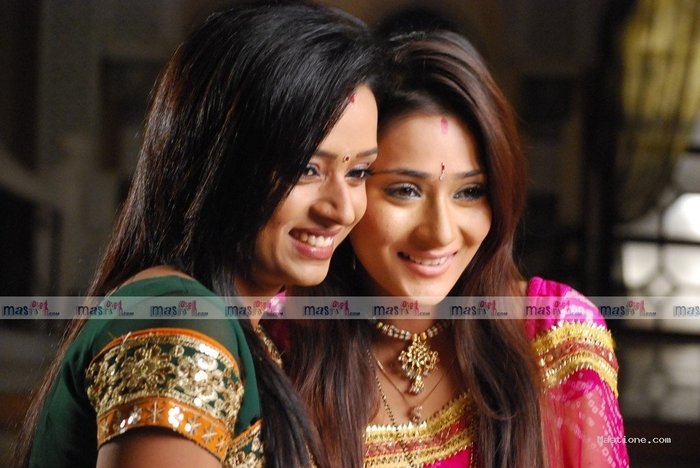 kya-dosti-hai-1-mastione[1] - Sara Khan sau Sadhna