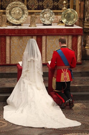 Kate+Middleton+Royal+Wedding+2+GDx3qNU2mgEl