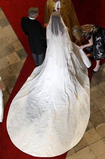 Kate+Middleton+Royal+Wedding+2+hTHMsC8R0qBl