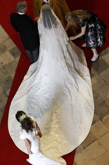 Kate+Middleton+Royal+Wedding+2+t5QEs8C6qAwl - poze de la nunta regala
