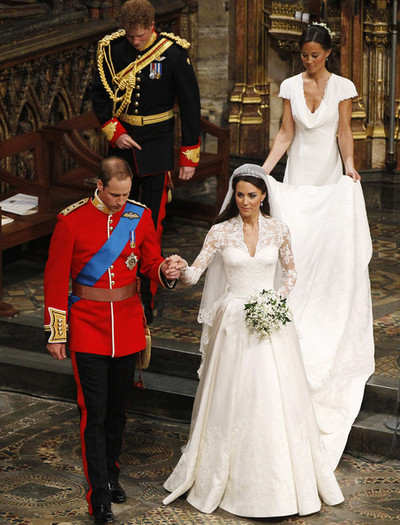 Kate+Middleton+Royal+Wedding+2+V-ZZqiYa5c-l