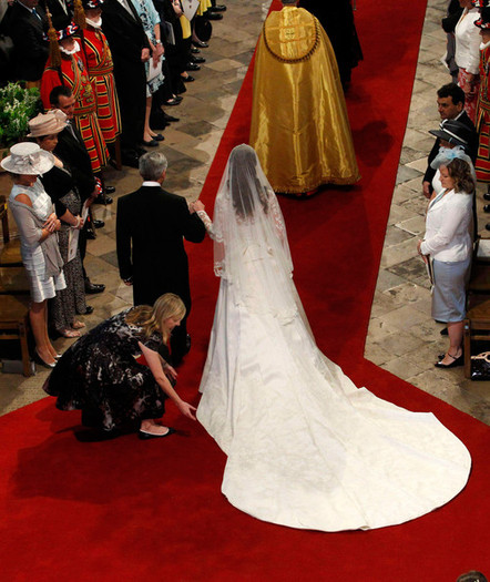 Kate+Middleton+Royal+Wedding+2+YVDdAmj2vakl