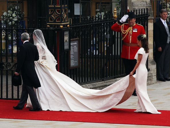 Kate+Middleton+Guests+Arrive+Royal+Wedding+_oIfZ8B_F8hl