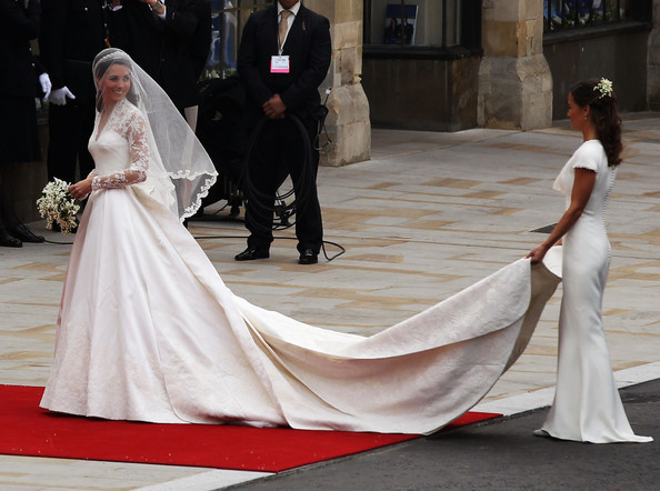 Kate+Middleton+Guests+Arrive+Royal+Wedding+5M7YVezXDKgl