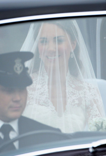 Kate+Middleton+Guests+Arrive+Royal+Wedding+-wylmR1scjjl - poze de la nunta regala