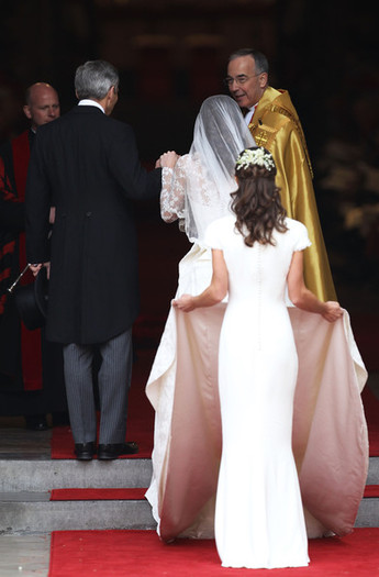 Kate+Middleton+Guests+Arrive+Royal+Wedding+Ytxhu85rwgql - poze de la nunta regala