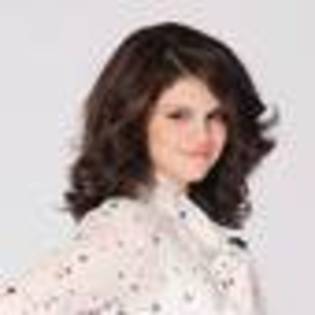 selena-gomez-504844l-thumbnail_gallery - 00selena gomez sedinta foto