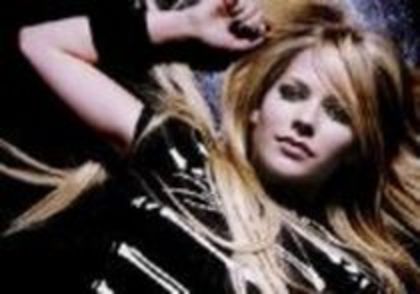 CLYSNLGXYPZEPJQEFAE - Avril Lavigne
