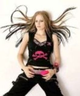 EXHVZBURUSPUQANGFZV - Avril Lavigne