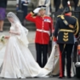 Royal-Wedding-Wedding-Guests-And-Party-Make-Their-Way-To-Westminster-Abbey-6-94x94[1]