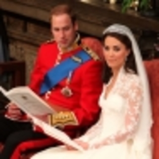 Royal-Wedding-William-and-Kate-at-the-Altar-2-94x94[1]