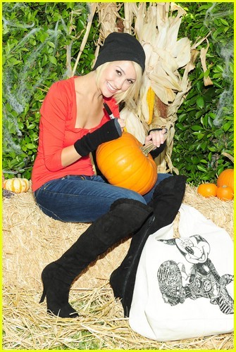 chelseastaubpumpkinpick