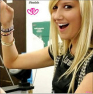 ash (9) - Ashley Tisdale