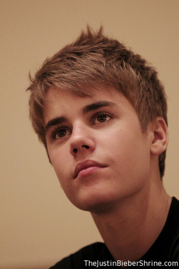 cute-justinbieber-2011-singaporepics - Justin Bieber 000000