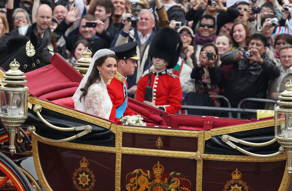 Royal+Wedding+Carriage+Procession+Buckingham+CFnsFXI3w4Nl - poze de la nunta regala