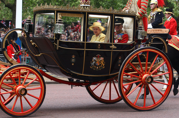 Royal+Wedding+Carriage+Procession+Buckingham+K8zC0aVLEYil - poze de la nunta regala