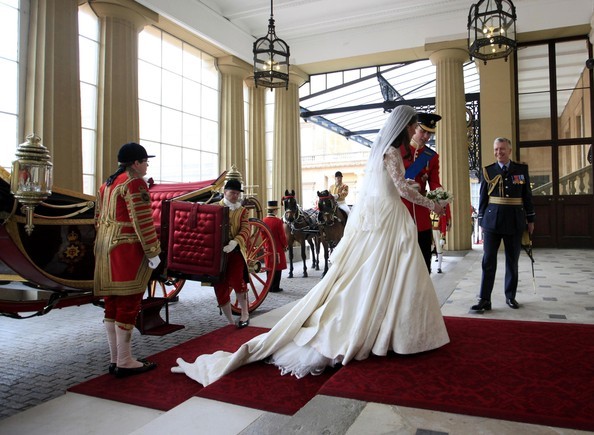 Royal+Wedding+Carriage+Procession+Buckingham+_FpUu_uBrWbl - poze de la nunta regala2