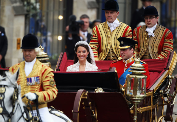 Royal+Wedding+Carriage+Procession+Buckingham+MDjT8ZYv0f9l - poze de la nunta regala