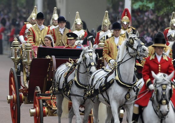 Royal+Wedding+Carriage+Procession+Buckingham+JStrgDuG9rgl