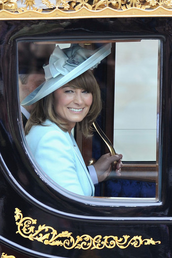 Royal+Wedding+Carriage+Procession+Buckingham+SecMWn_vhvUl - poze de la nunta regala