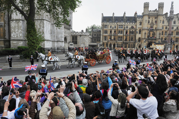 Royal+Wedding+Carriage+Procession+Buckingham+vGtQeWjSNKDl