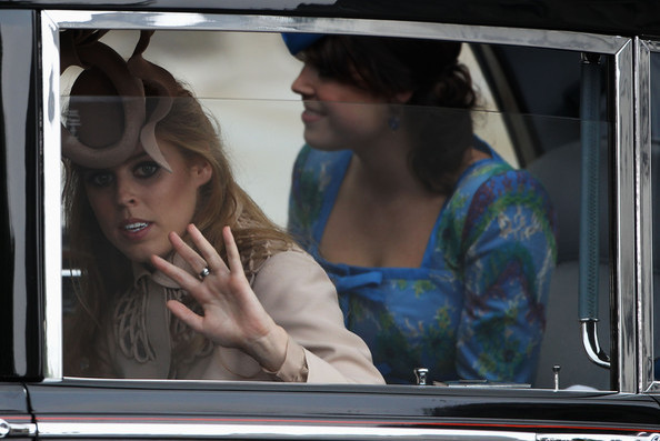 Royal+Wedding+Carriage+Procession+Buckingham+VjTEH_0JcPCl