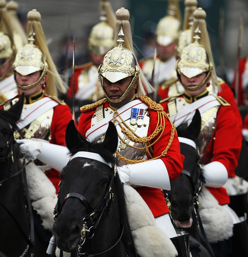 Royal+Wedding+Carriage+Procession+Buckingham+YQDCaBMH6wil - poze de la nunta regala2