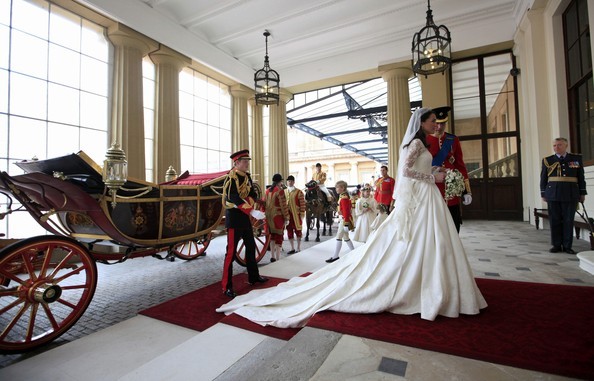 Royal+Wedding+Carriage+Procession+Buckingham+zyhRUzptO8sl