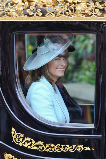 Royal+Wedding+Carriage+Procession+Buckingham+XlBWHF3kKLhl