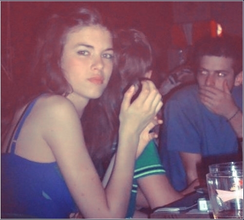 33493115_DPMXPFJEA - Mai multe poze