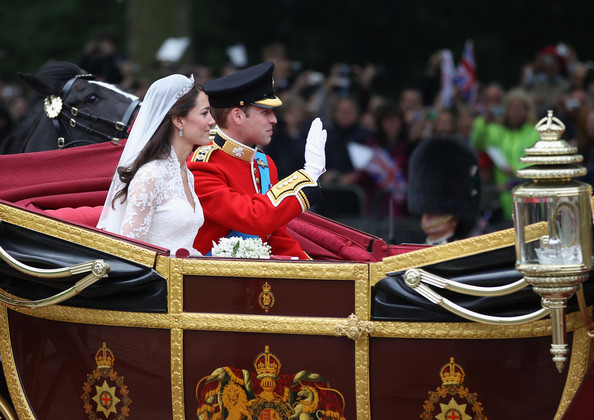 Royal+Wedding+Carriage+Procession+Buckingham+ZCHIarSg8-Gl - poze de la nunta regala