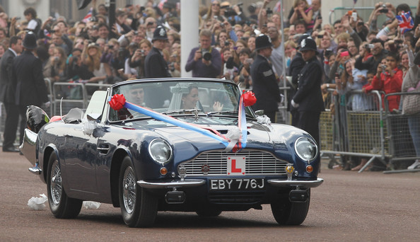 Royal+Wedding+Carriage+Procession+Buckingham+gf5MXWOfZxVl