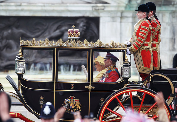 Royal+Wedding+Carriage+Procession+Buckingham+hKyLdT-7Vizl