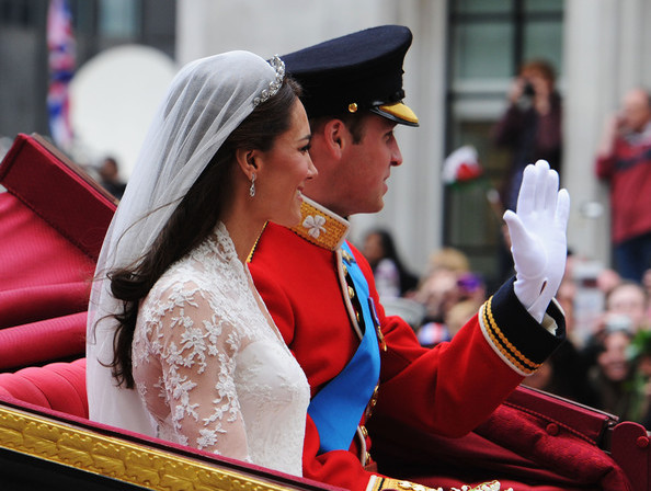 Royal+Wedding+Carriage+Procession+Buckingham+zxe2KGkPvcel - poze de la nunta regala