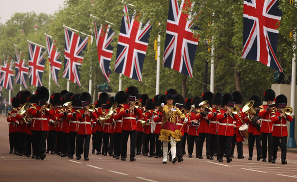 Royal+Wedding+Carriage+Procession+Buckingham+KjsRKG_kraXl - poze de la nunta regala2