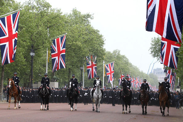 Royal+Wedding+Carriage+Procession+Buckingham+48aogREVwcrl - poze de la nunta regala2