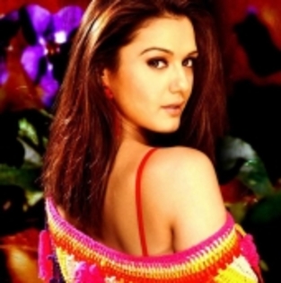 sm_986563[1] - Preity Zinta