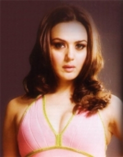 sm_986684[1] - Preity Zinta