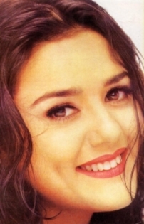 sm_986691[1] - Preity Zinta