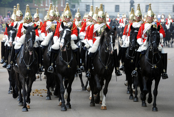 Royal+Wedding+Carriage+Procession+Buckingham+KK_pZAwGkbEl - poze de la nunta regala2