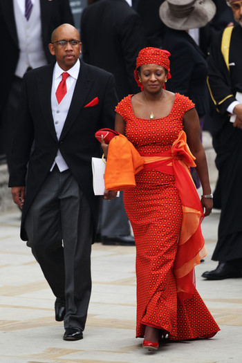 Royal+Wedding+Carriage+Procession+Buckingham+KnxAX2NaR67l - poze de la nunta regala2