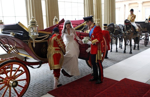 Royal+Wedding+Carriage+Procession+Buckingham+pCdxQcASlaLl - poze de la nunta regala2