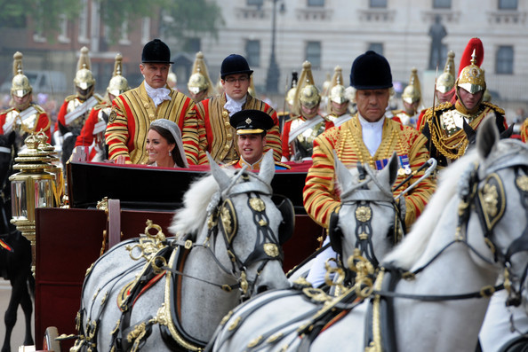 Royal+Wedding+Carriage+Procession+Buckingham+RU7cMzRmovGl